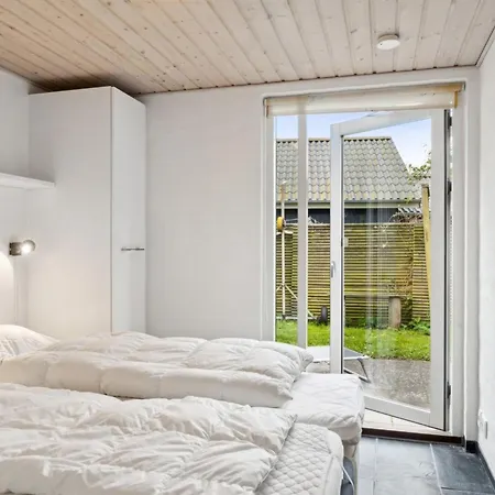 Nilson - 50m From The Sea By Interhome Knebel